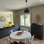 بيت للعطل Loc Mi *